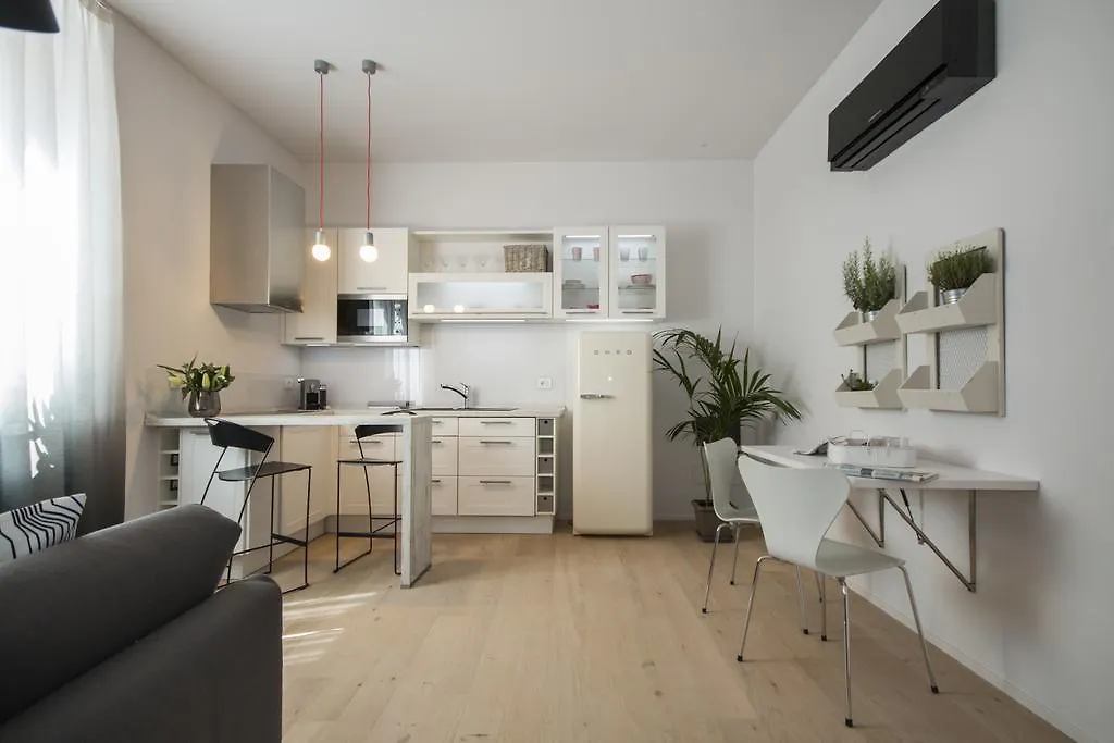 Apartament Cavour 51 Lecco