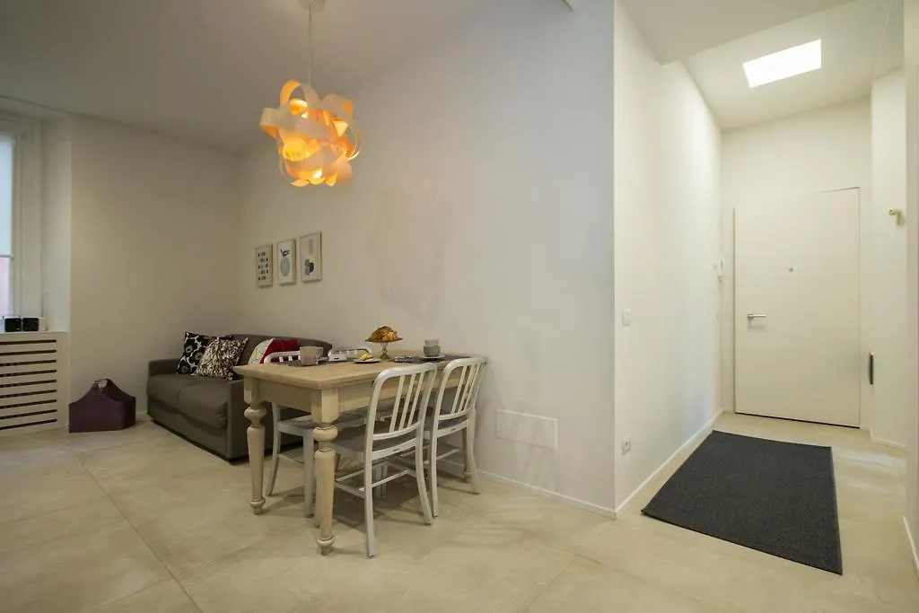 Apartament Cavour 51 Lecco